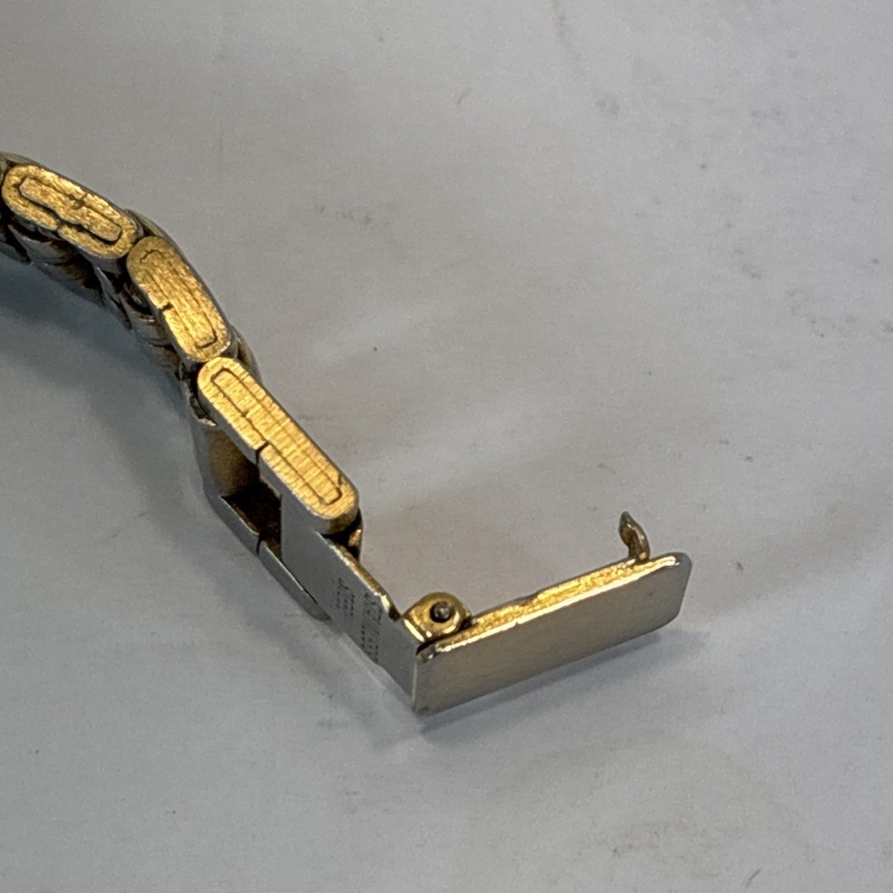 Vintage Monet Women Watch Silver & Gold Tone Quartz Working New Battery - Picture 16 of 16